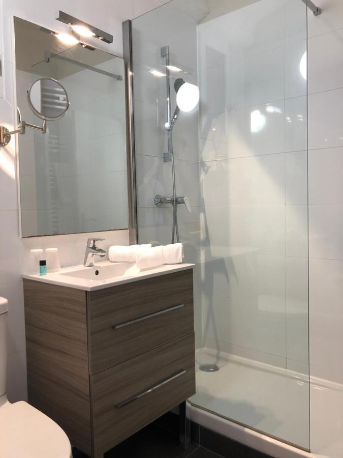 Hotel Les Jardins De - Parking Gratuit & Piscine Chauffee