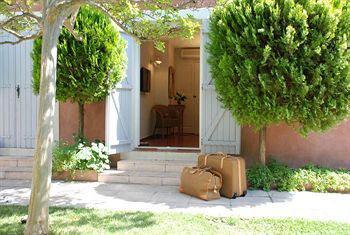 Hotel Les Jardins De - Parking Gratuit & Piscine Chauffee